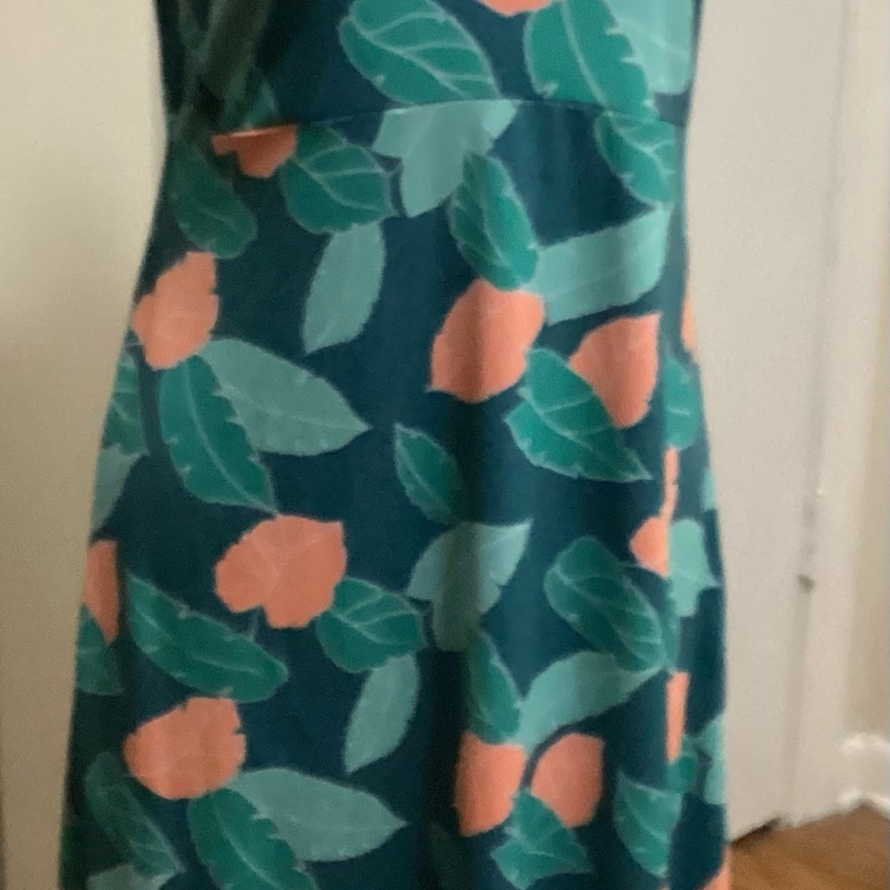 Performance Fishing Gear Columbia Floral Teal and Coral Dress